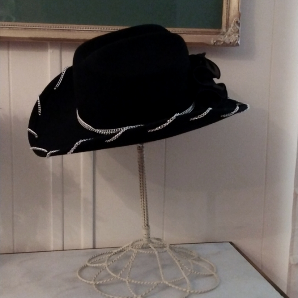 NWOT Lady Western Wool Felt Hat